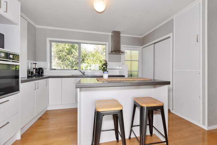 2/22 Greenhill Crescent Pakuranga_1