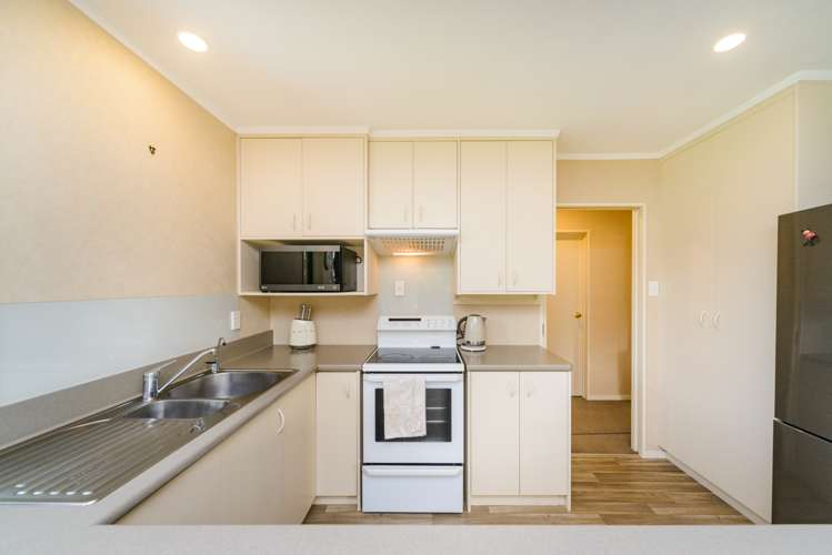 7/63 North Street Palmerston North Central_6