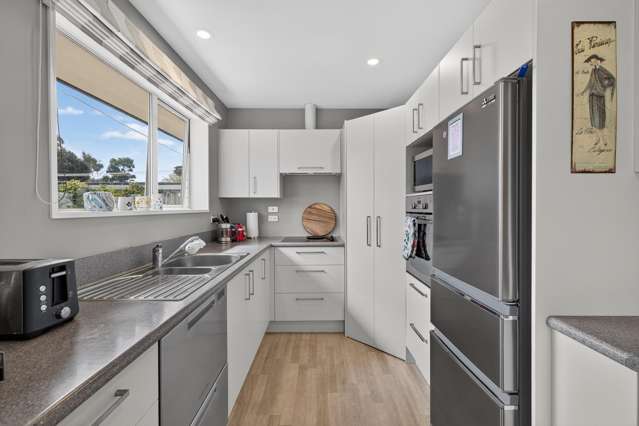 16A Achilles Street Burwood_3