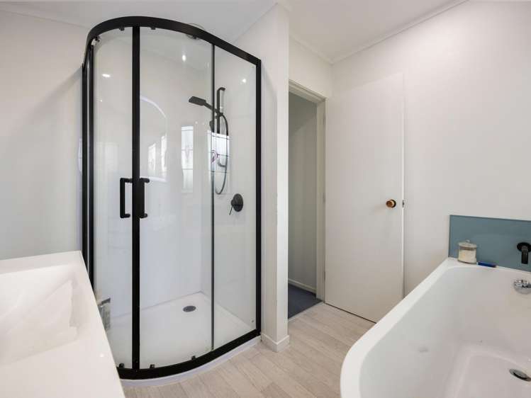 43 Lachlan Drive Dinsdale_11