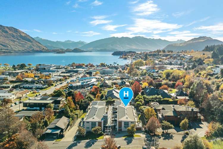 208/29 Warren Street Wanaka_1