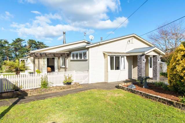 723 Waitakere Road Kumeu_1