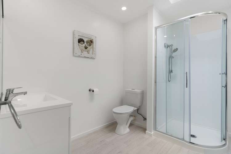 3b Ross Crescent Orewa_15