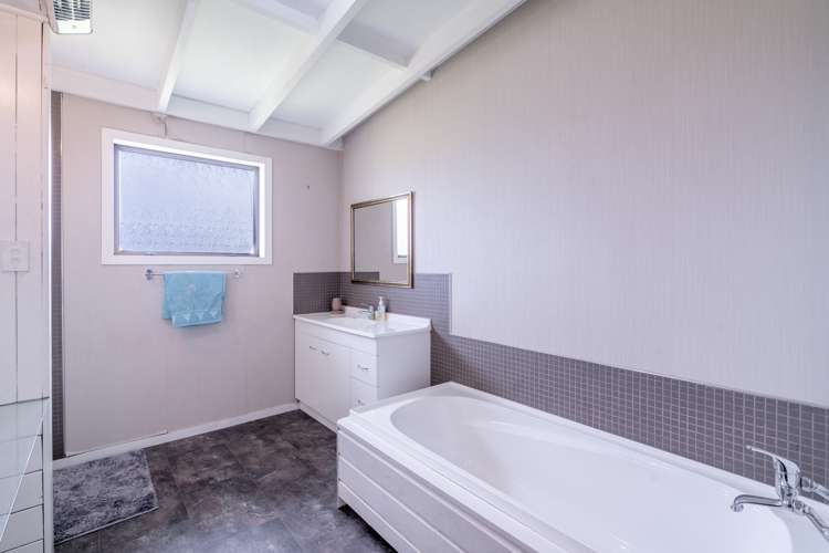 38 Bath Road Riverton_15