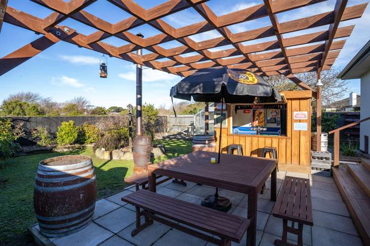 14 Farnborough Street Aranui_25