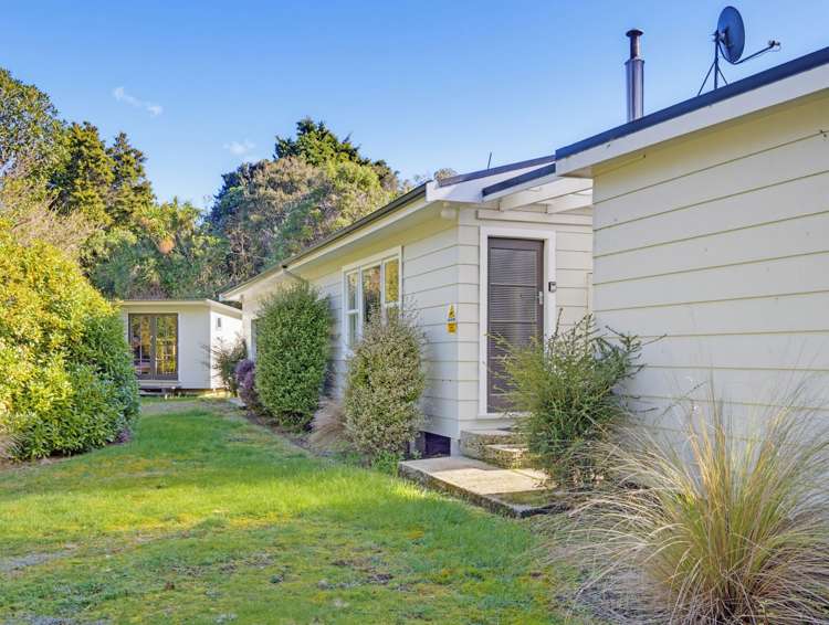 14 Wilson Road Pounawea_19