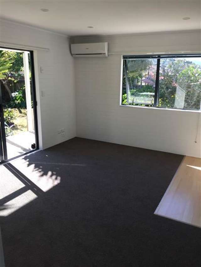 8a Lillian Place Orewa_1