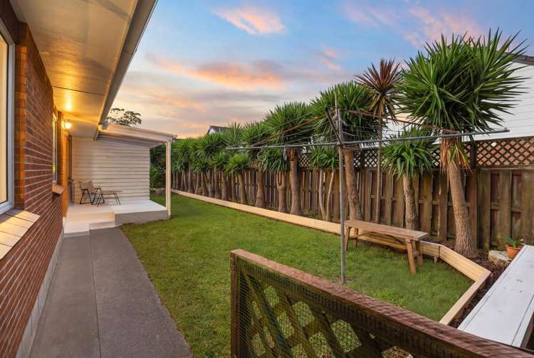 1&2/110 Celtic Crescent Ellerslie_5