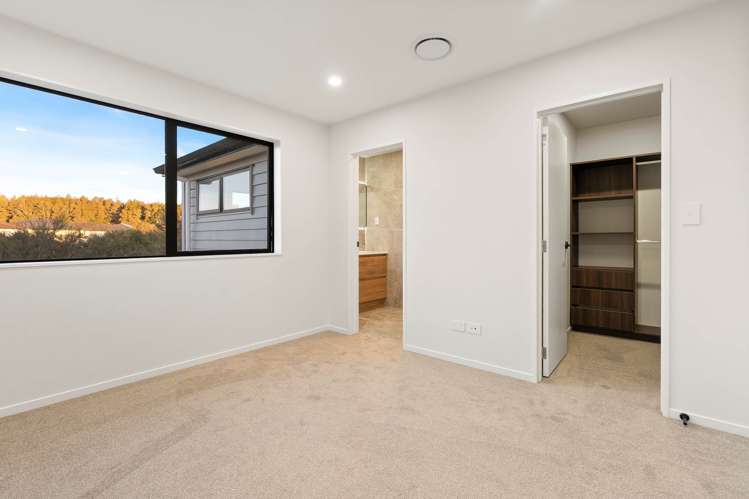 28 Castlebane Drive Flat Bush_15