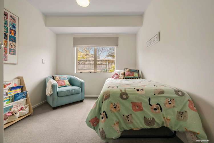 38 Earnslaw Crescent Clover Park_9