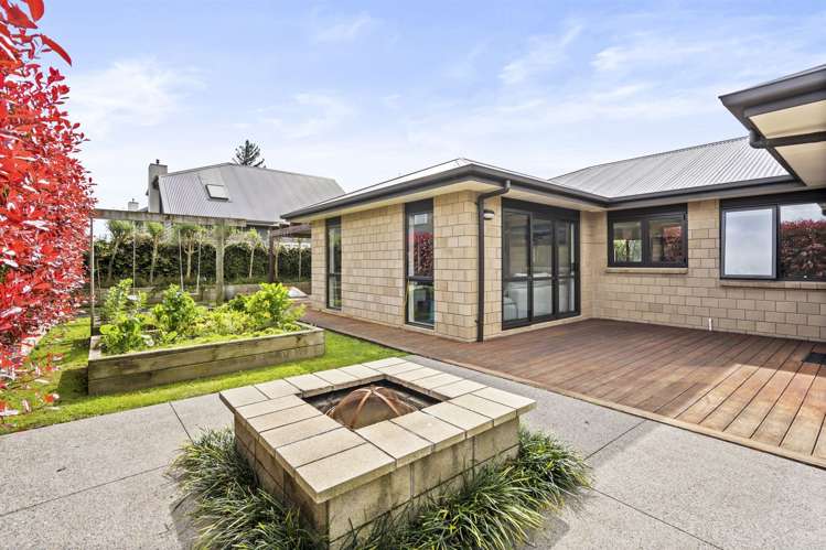 61 West Thompson Street Leamington_16