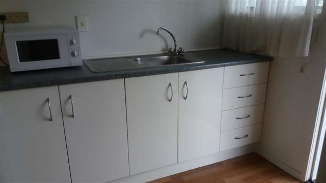 10/4 Meade Street 11074_1