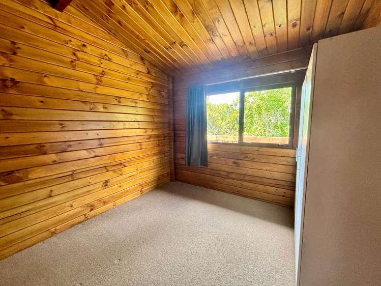 627 East Coast Road Browns Bay_13