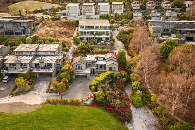 9 Galway Court Queenstown_25