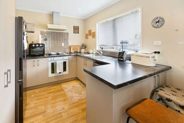 164A Clayton Road Mangakakahi_2