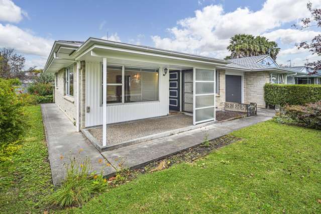 901 Queen Street East Parkvale_2