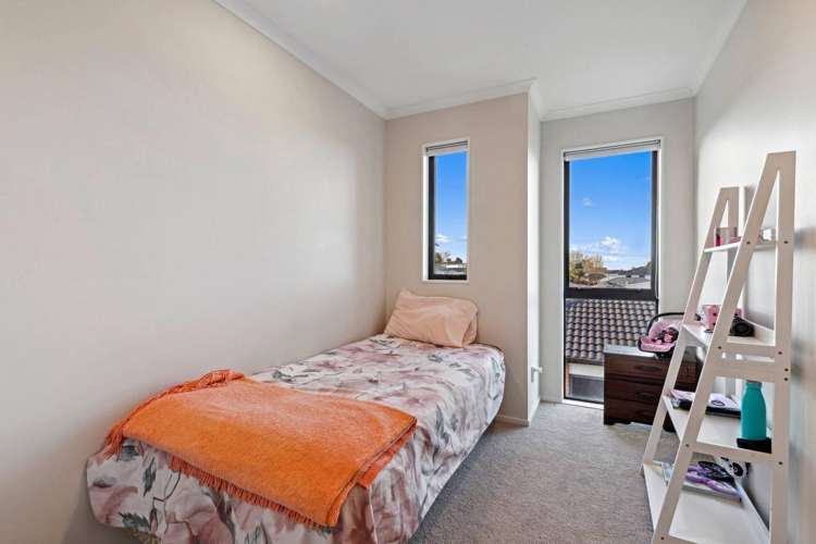 E/10 Roberts Road Te Atatu South_6