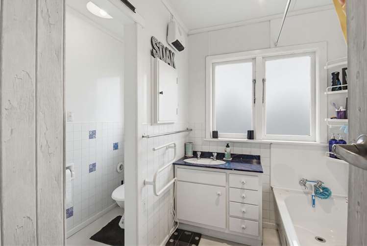 79 Park Avenue Waitarere Beach_16