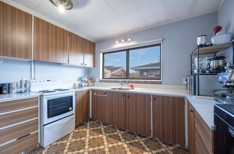 2/3 Exeter Street Stoke_8