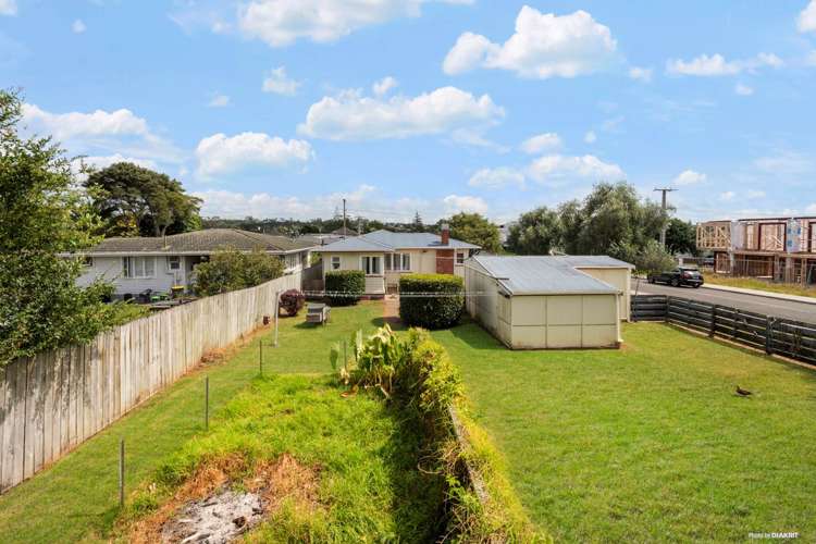 10 Barbary Avenue Kelston_16