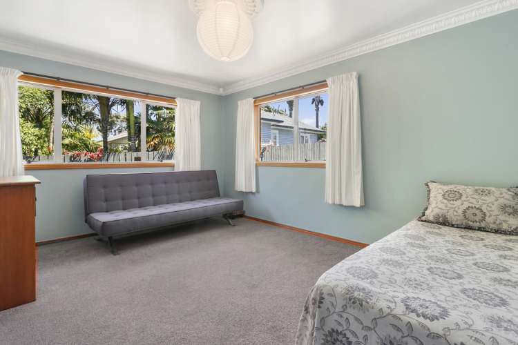 2/8 Miro Road Mangere Bridge_8