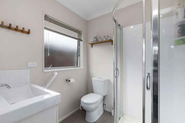 6 Sun Valley Grove Wainuiomata_9