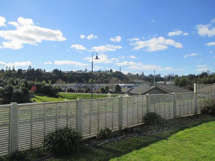 1 Ko Place Pyes Pa_17