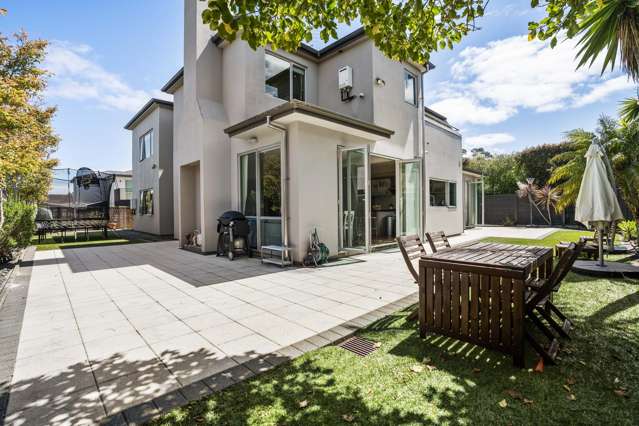 Executive Remuera Residence