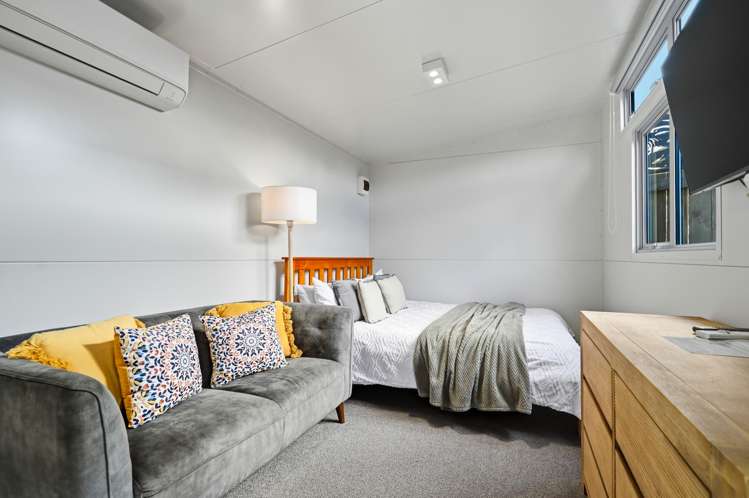 1B Waiwhero Street Mangakakahi_16