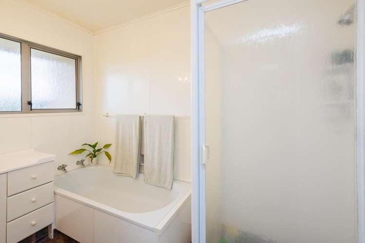56 Fairview Avenue Feilding_11