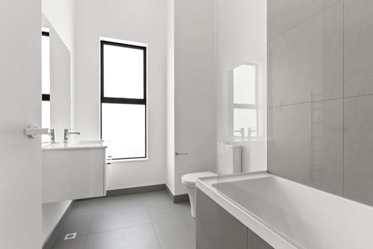 7/82 East Coast Road Milford_7