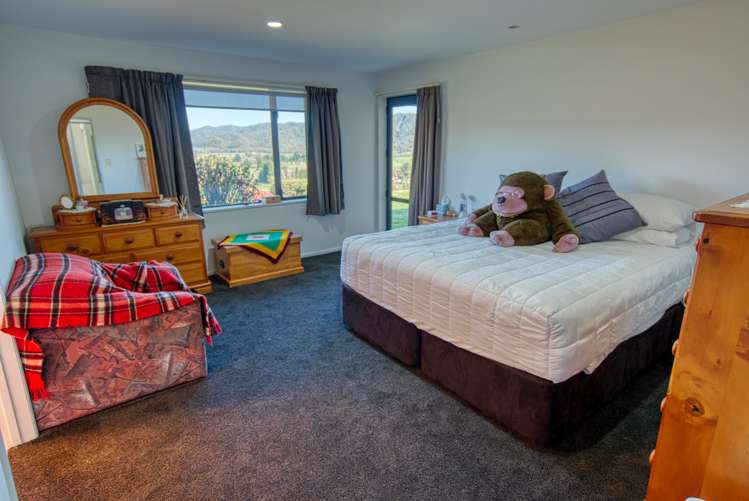 22 Butts Road Reefton_24