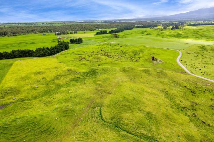 1055 Waiteika Road Opunake_20