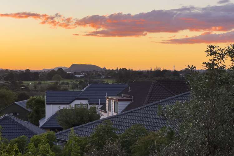 2/23 Gwenand Place Botany Downs_8