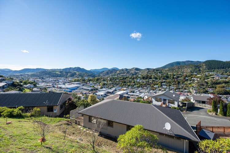 41 Saint Lawrence Street Toi Toi_15