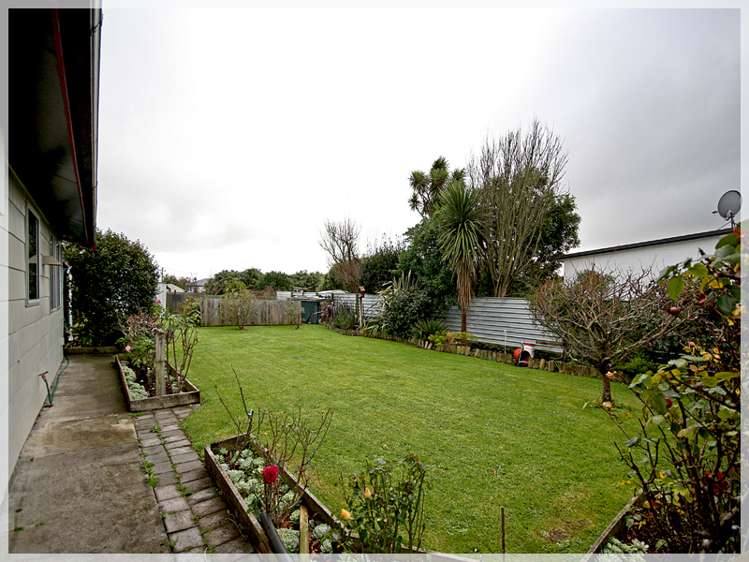 12 Hillary Street Foxton_17