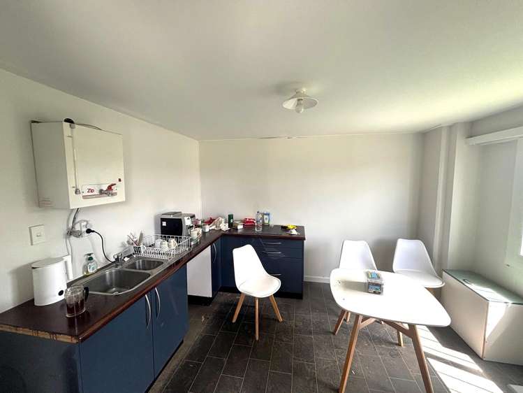 122 Gracefield Road Lower Hutt_2