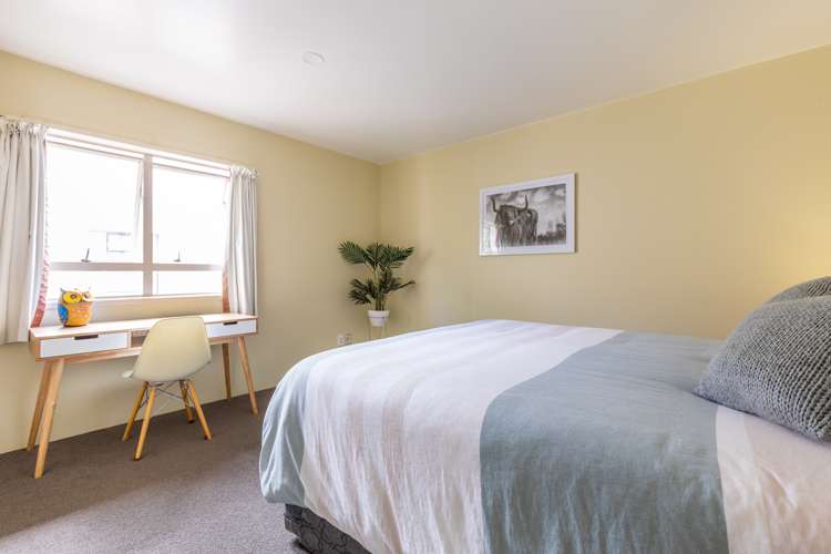 2/2 Upper Queen Street Auckland Central_11