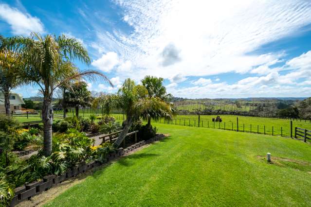 Elevated Family Estate in Taupaki