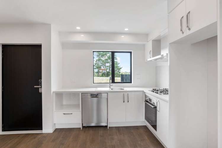 17 Valour Lane Papakura_15