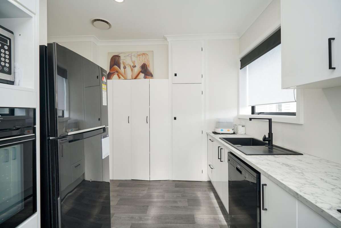 452 Tweed Street_5