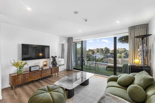 212/8 Thompson Park Road Mount Wellington_3