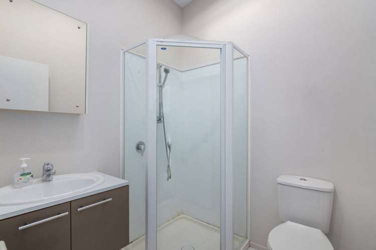 2 Rochdale Way Stoke_12