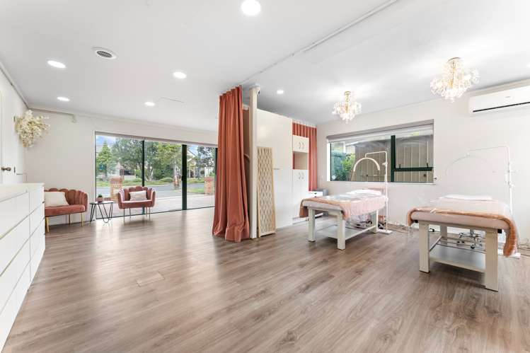 8 Vinograd Drive Te Atatu Peninsula_20