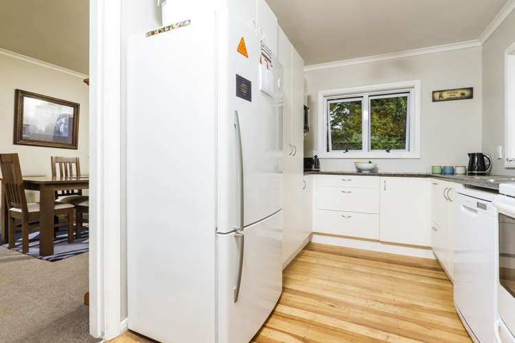 208 Whitby Road Wakefield_23