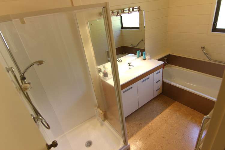 1 Logan Road Paeroa_16