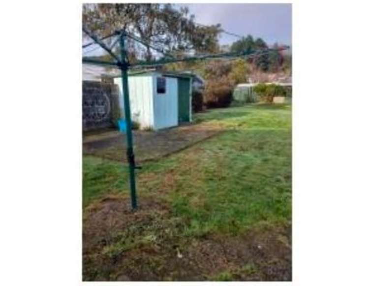 27 Wainuiomata Road Wainuiomata_13