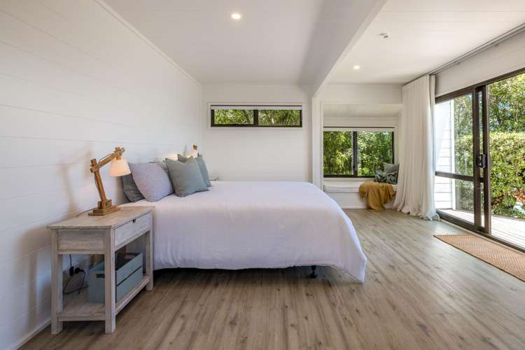 394 Sea View Road Onetangi_11