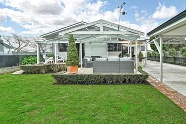 402 Lumsden Road_1