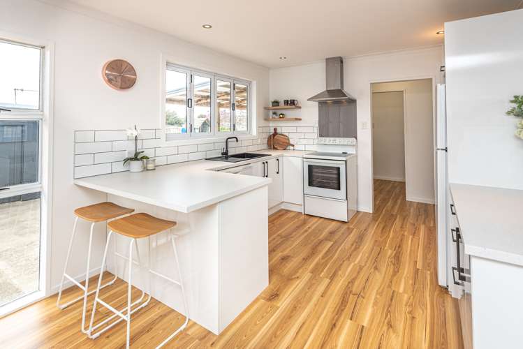 94 Devon Road Springvale_6